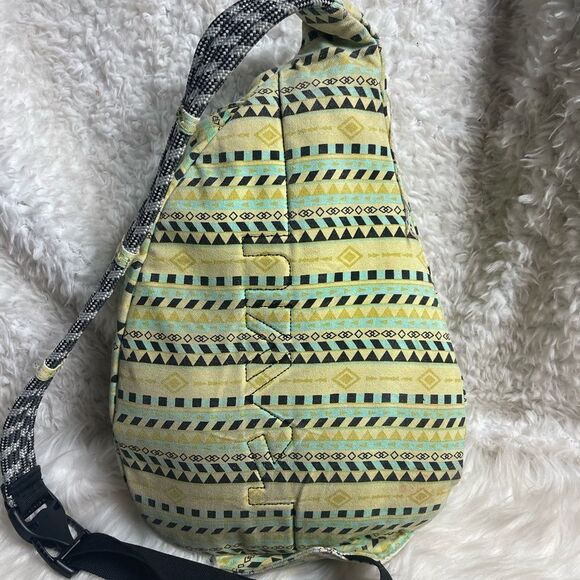 Kavu rope sling bag canvas yellow,green &black backpack. - Picture 4 of 9